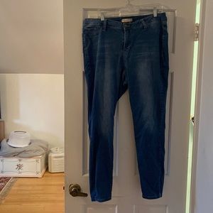 skinny medium wash jeans